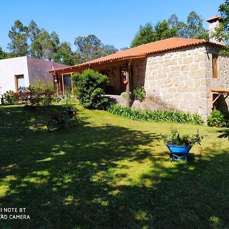 Casas Vale Martinho Bed & Breakfast Santa Comba Dao Bagian luar foto