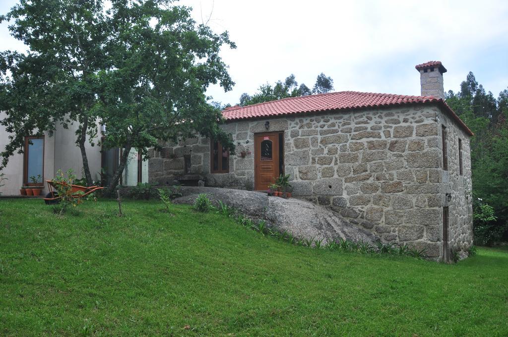 Casas Vale Martinho Bed & Breakfast Santa Comba Dao Bagian luar foto